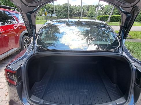 Used 2020 Tesla Model 3 Long Range image 6