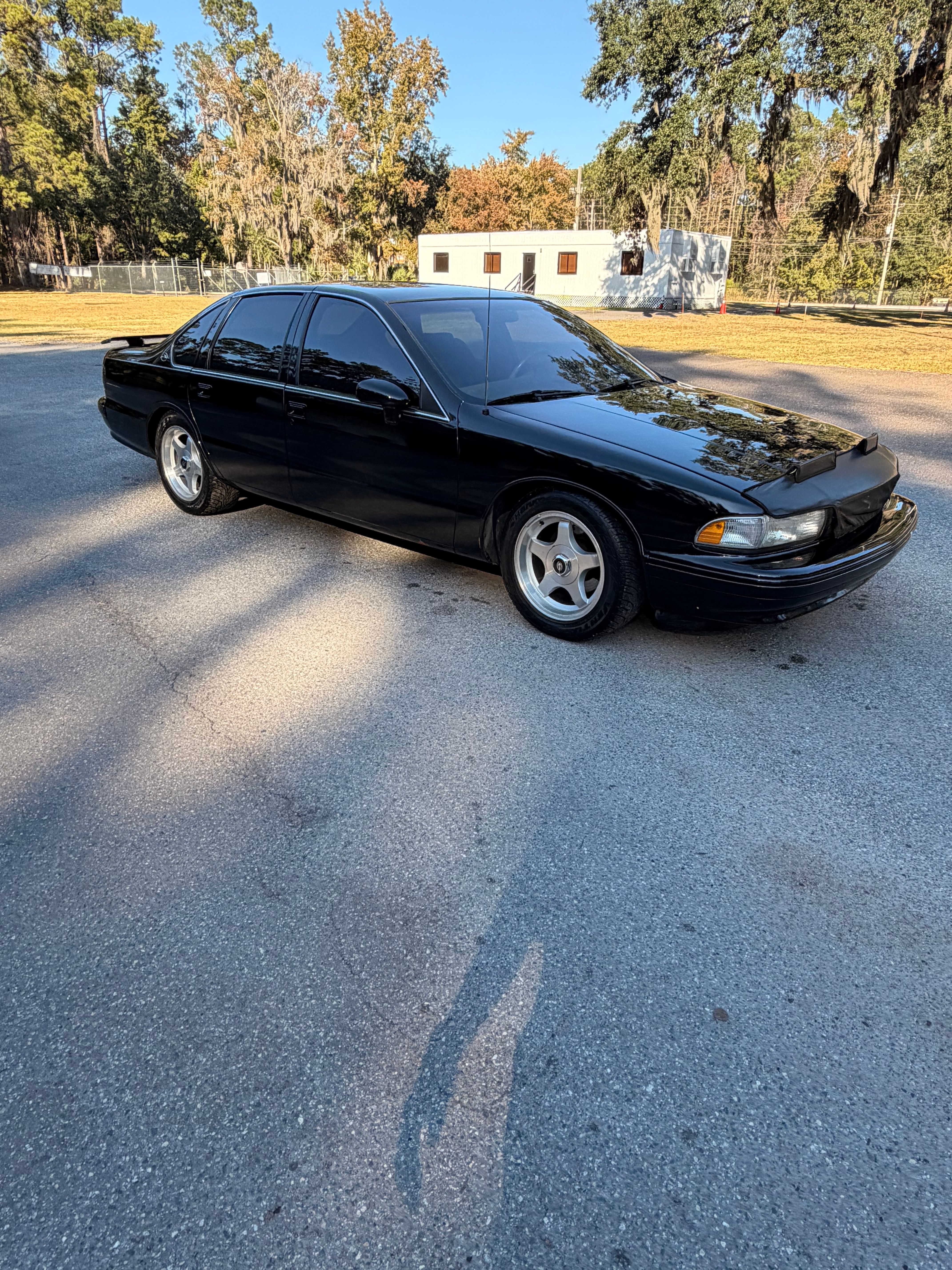 Used 1994 Chevrolet Impala SS RWD image 9
