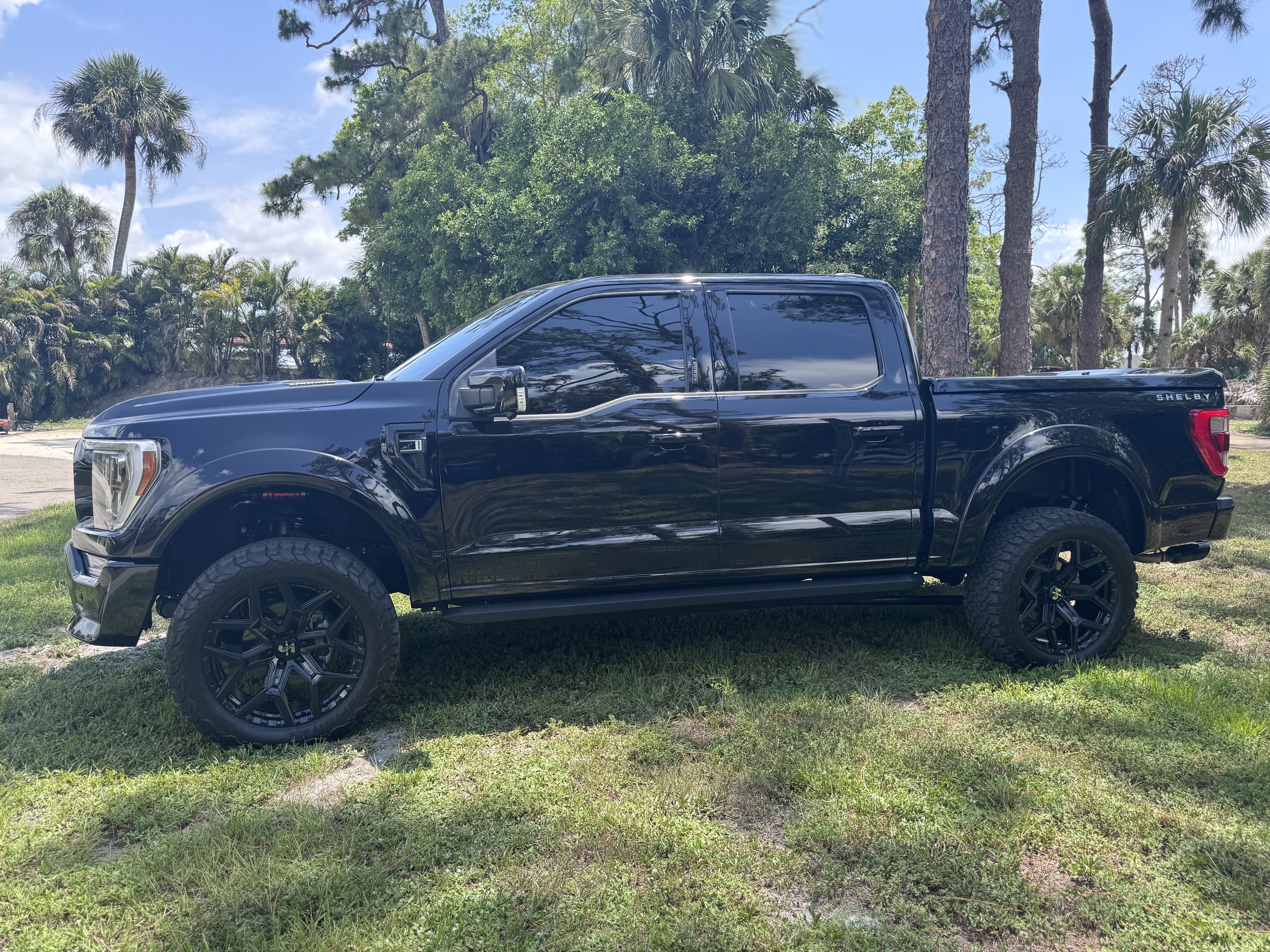 Used 2023 Ford F150 Lariat w/ Equipment Group 502A High AWD/4WD image 6