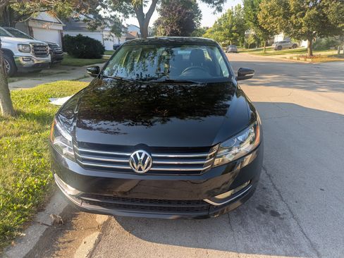 Used 2015 Volkswagen Passat 1.8T SE image 11