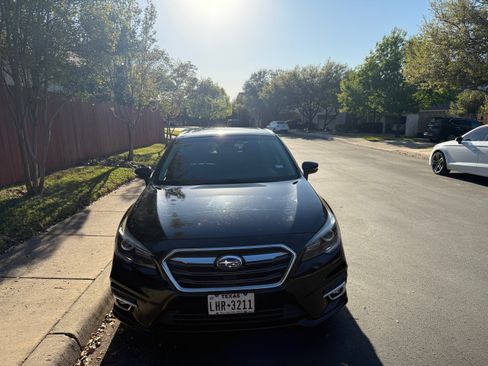 Used 2018 Subaru Legacy 3.6R Limited image 2