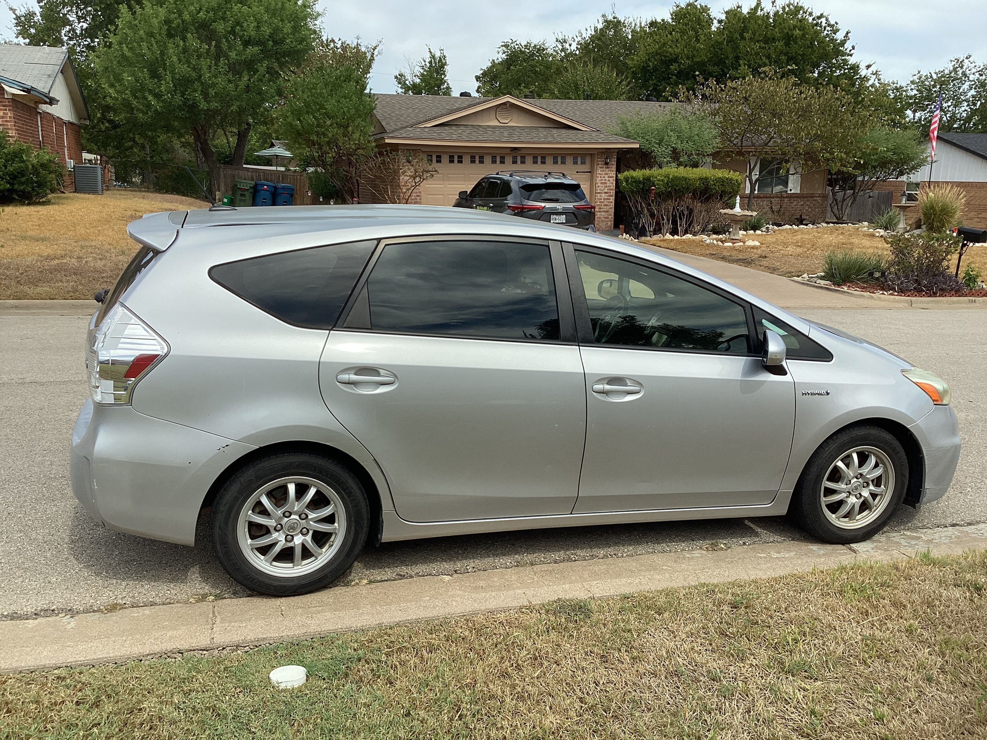 Used 2013 Toyota Prius V Three FWD image 6
