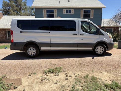 Used 2015 Ford Transit 350 XLT RWD image 12