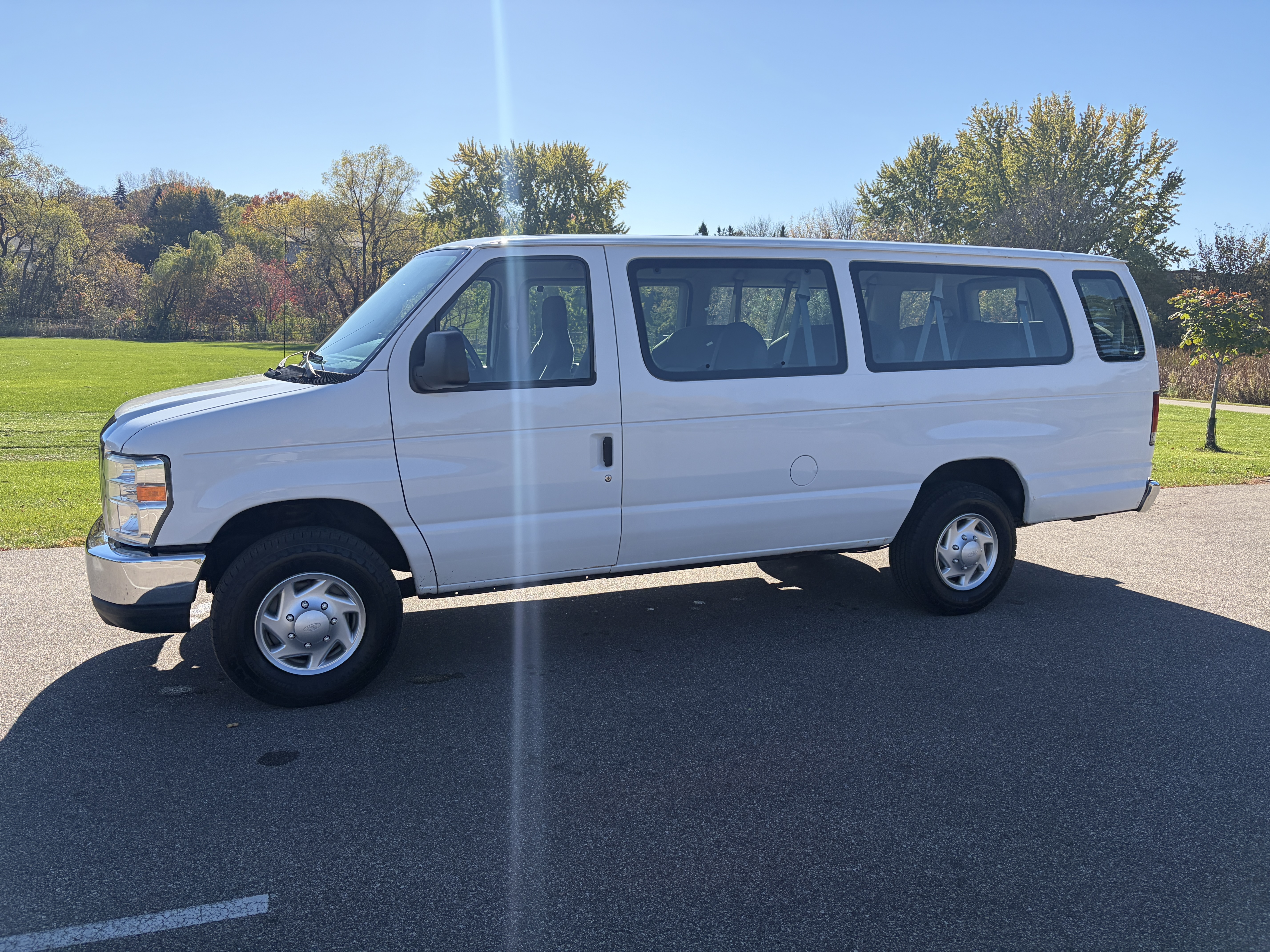 Used 2012 Ford E-350 and Econoline 350 XLT RWD image 1