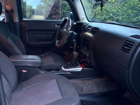 Used 2006 HUMMER H3 AWD/4WD image 10