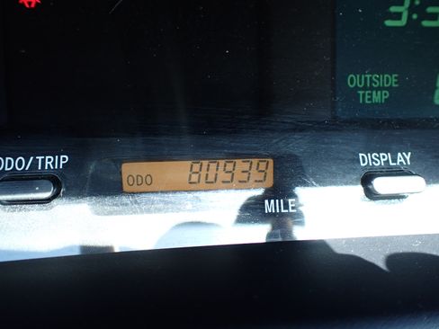 Used 2000 Toyota Avalon XLS image 16