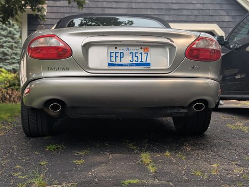 Used 1999 Jaguar XK8 Convertible RWD image 4