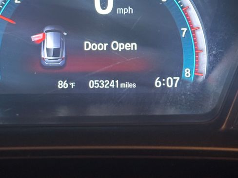 Used 2018 Honda Civic EX image 11