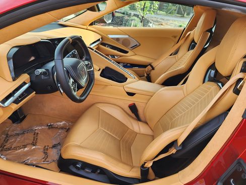 Used 2021 Chevrolet Corvette Stingray Premium Cpe w/ Z51 Performance Package image 5