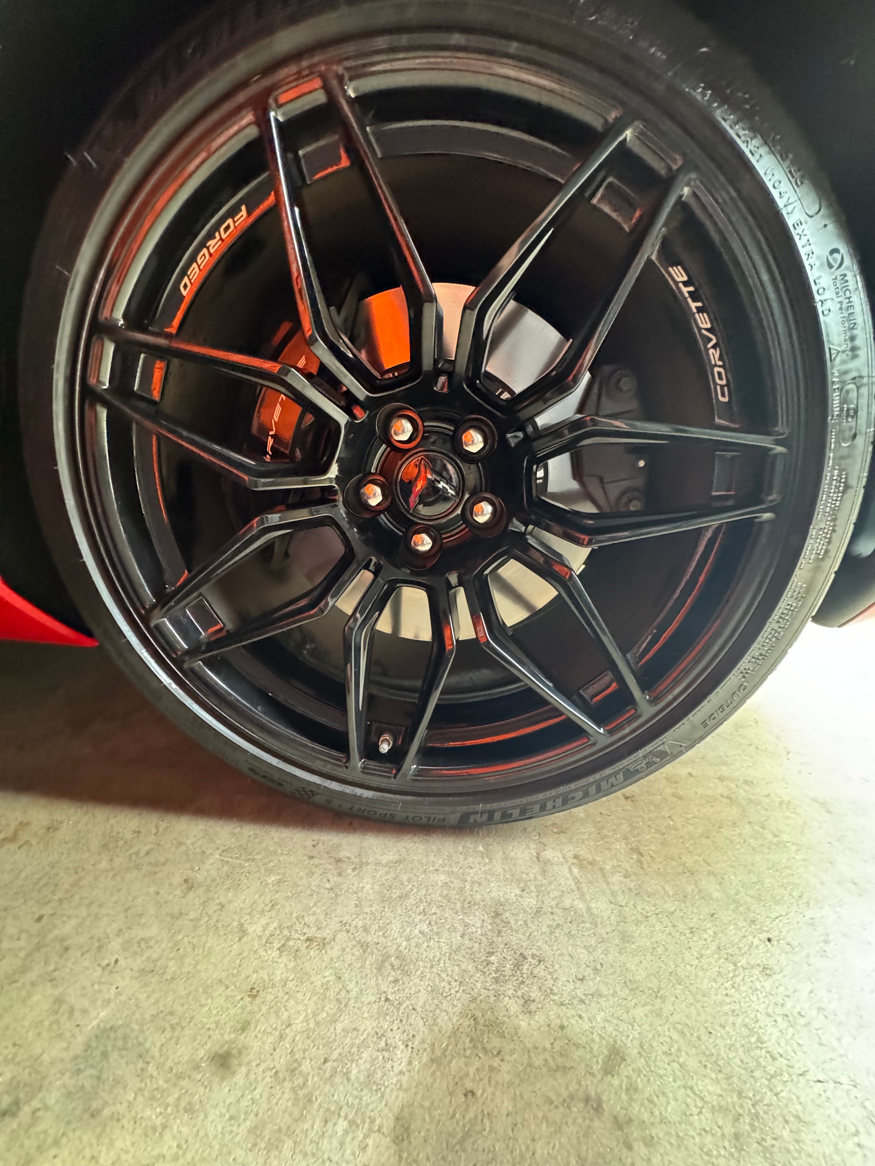 Used 2024 Chevrolet Corvette Z06 RWD image 21