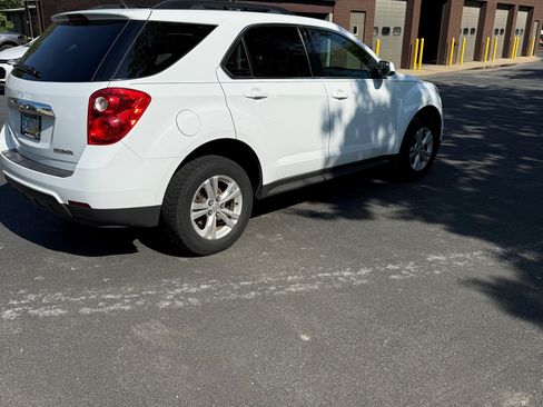 Used 2012 Chevrolet Equinox LT w/ Driver Convenience Package FWD image 2