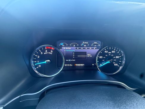 Used 2019 Ford F250 Lariat w/ Chrome Package image 8