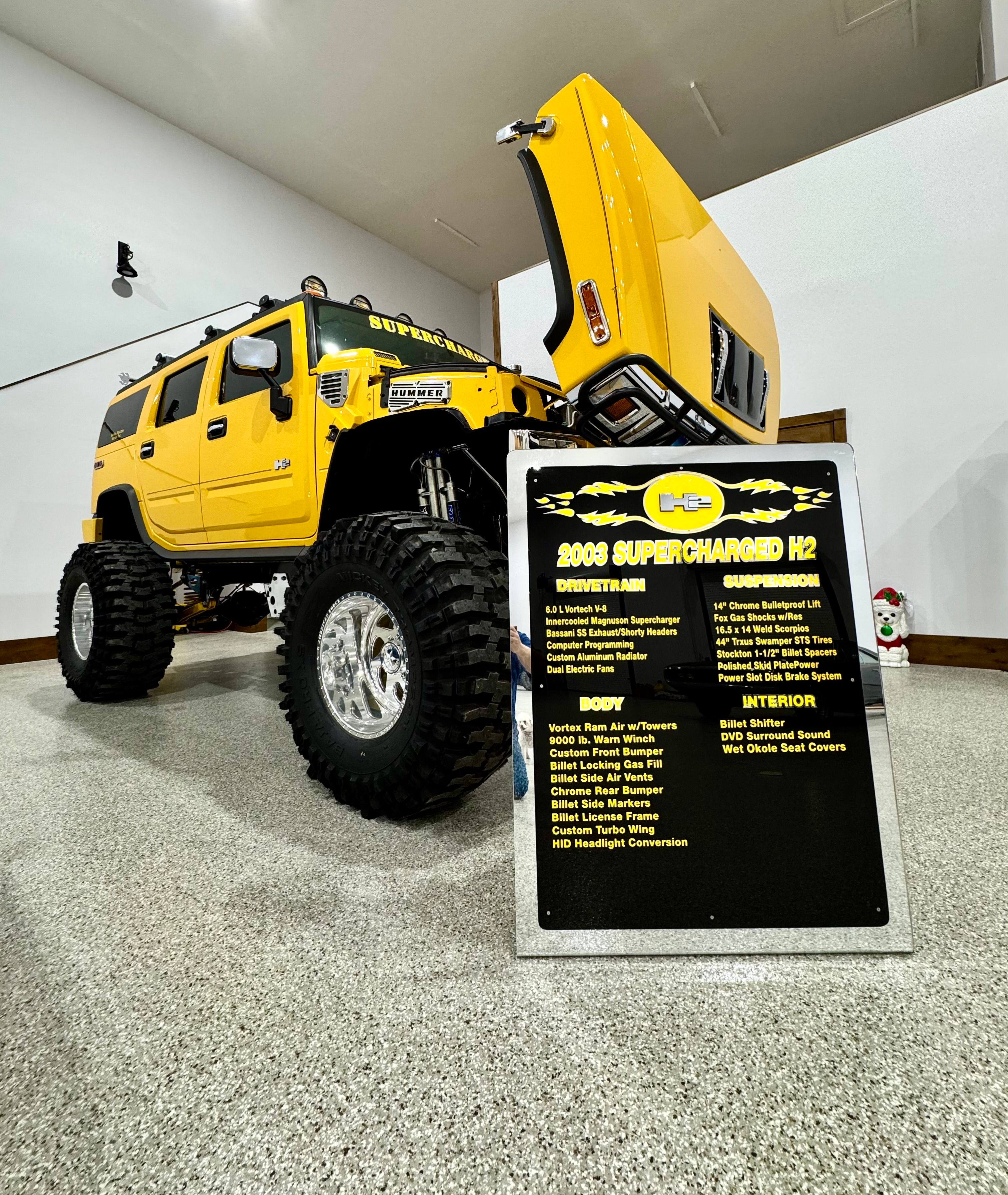 Used 2003 HUMMER H2 w/ Preferred Equipment Group AWD/4WD image 12