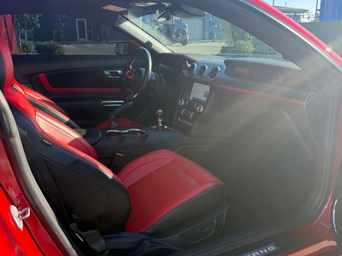 Used 2022 Ford Mustang GT Premium w/ Equipment Group 401A RWD image 8