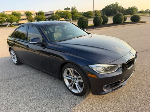 Used 2012 BMW 335i Sedan RWD image 6