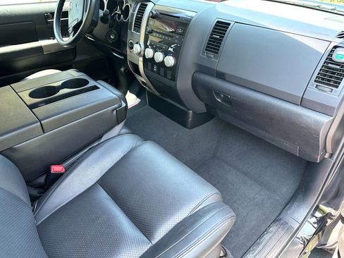 Used 2013 Toyota Tundra 4x4 Double Cab w/ Tow Pkg image 24