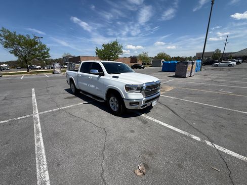 Used 2022 RAM 1500 Laramie image 10