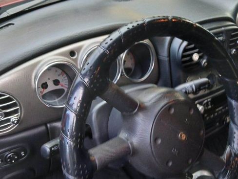 Used 2003 Chrysler PT Cruiser GT image 14