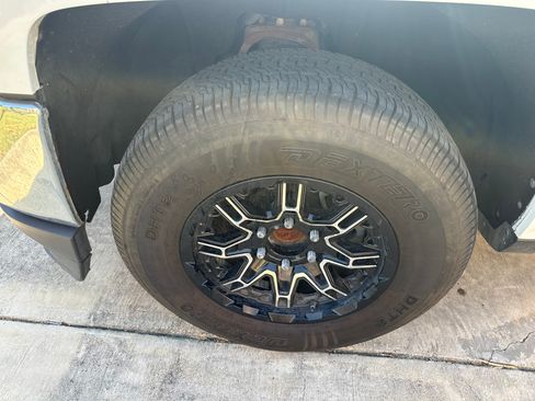Used 2018 Chevrolet Silverado 1500 LS RWD image 5