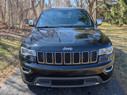 Used 2019 Jeep Grand Cherokee Limited w/ Trailer Tow Group IV image 17