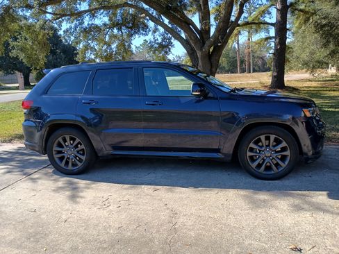 Used 2018 Jeep Grand Cherokee High Altitude image 16