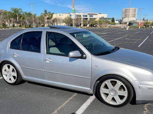 Used 2000 Volkswagen Jetta GLS image 1