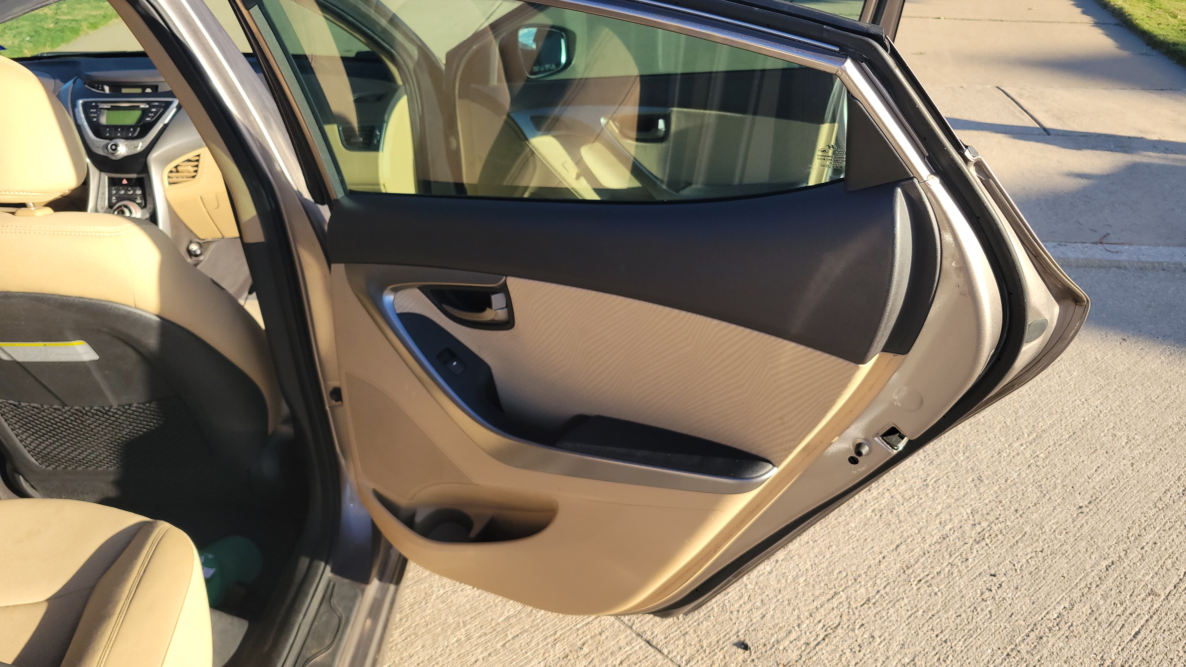 Used 2013 Hyundai Elantra GLS w/ Preferred Pkg FWD image 21