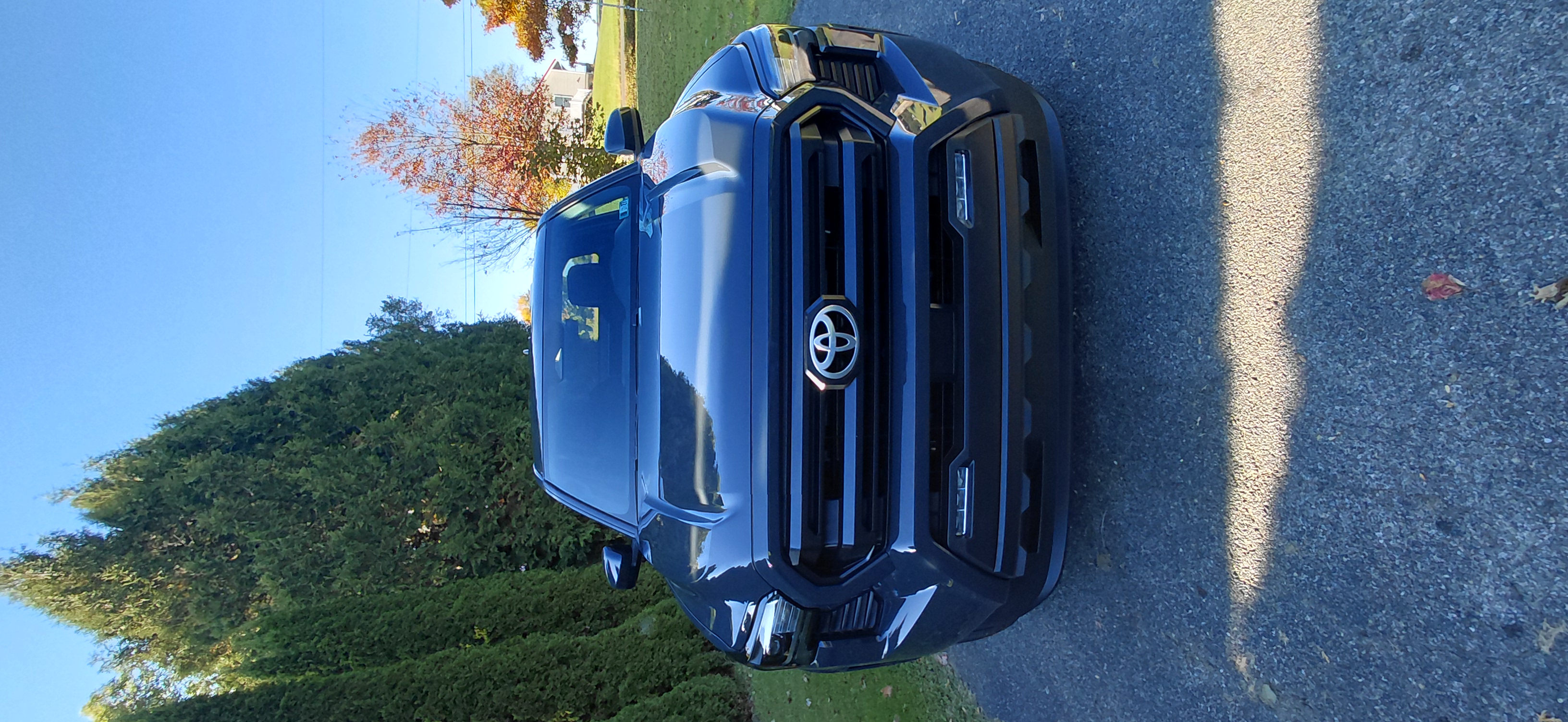 Used 2026 Toyota Tacoma SR5 AWD/4WD image 1