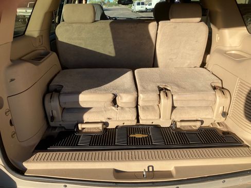 Used 2007 Chevrolet Tahoe LS image 9