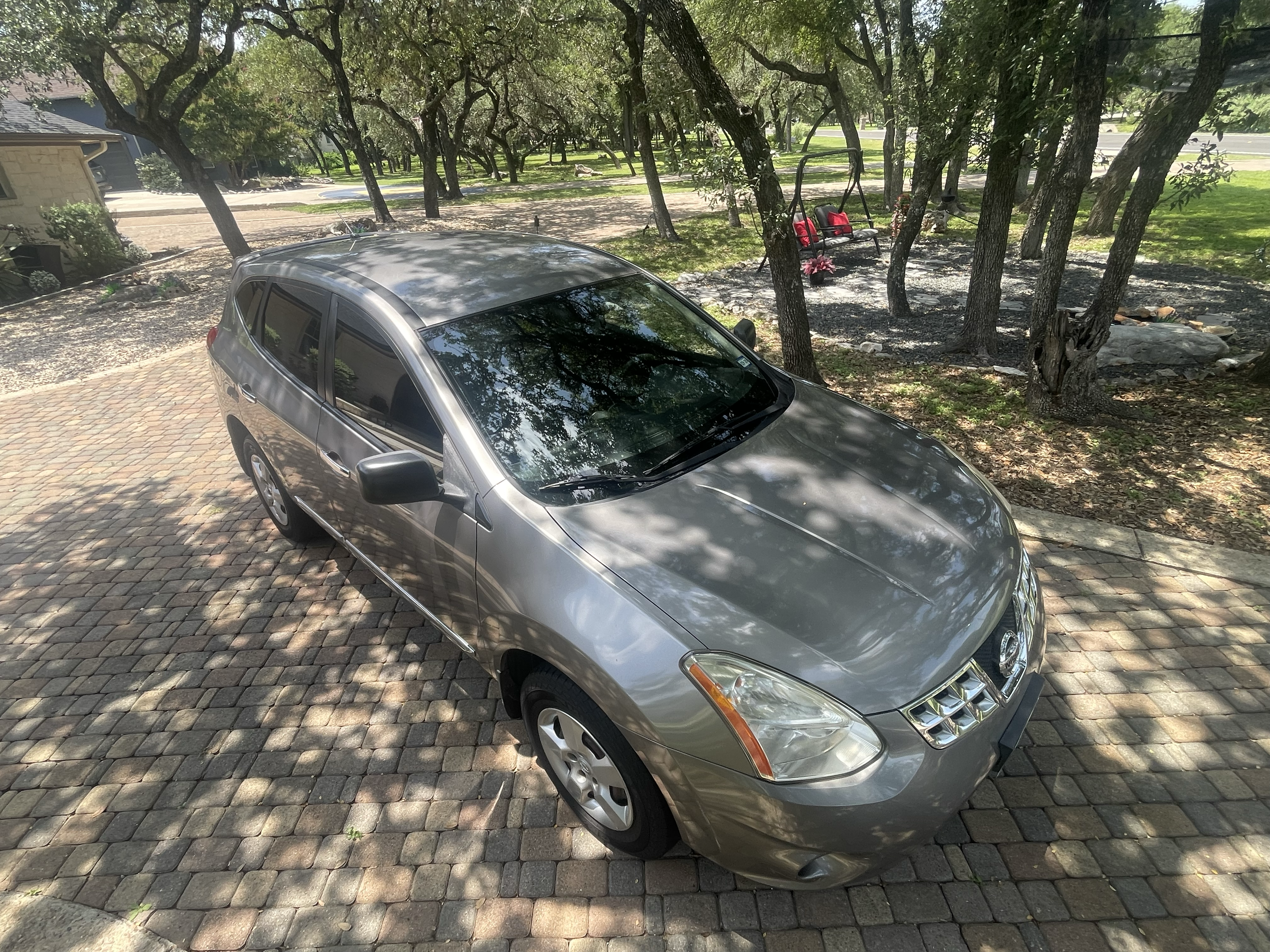 Used 2013 Nissan Rogue S FWD image 1
