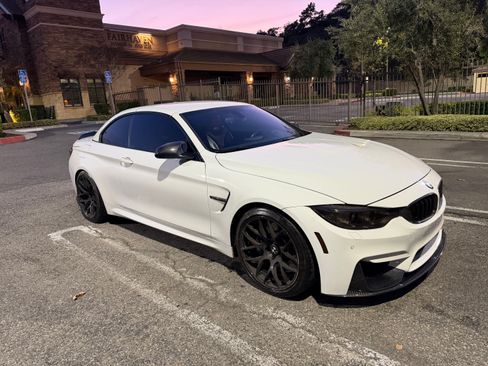 Used 2015 BMW M4 Convertible 2D image 16
