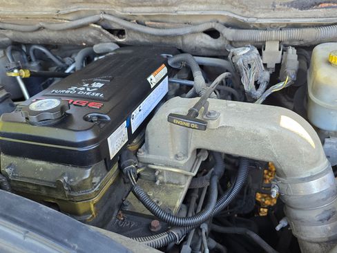 Used 2005 Dodge Ram 2500 Truck SLT image 14