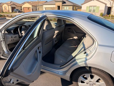 Used 2007 Toyota Camry Hybrid image 12