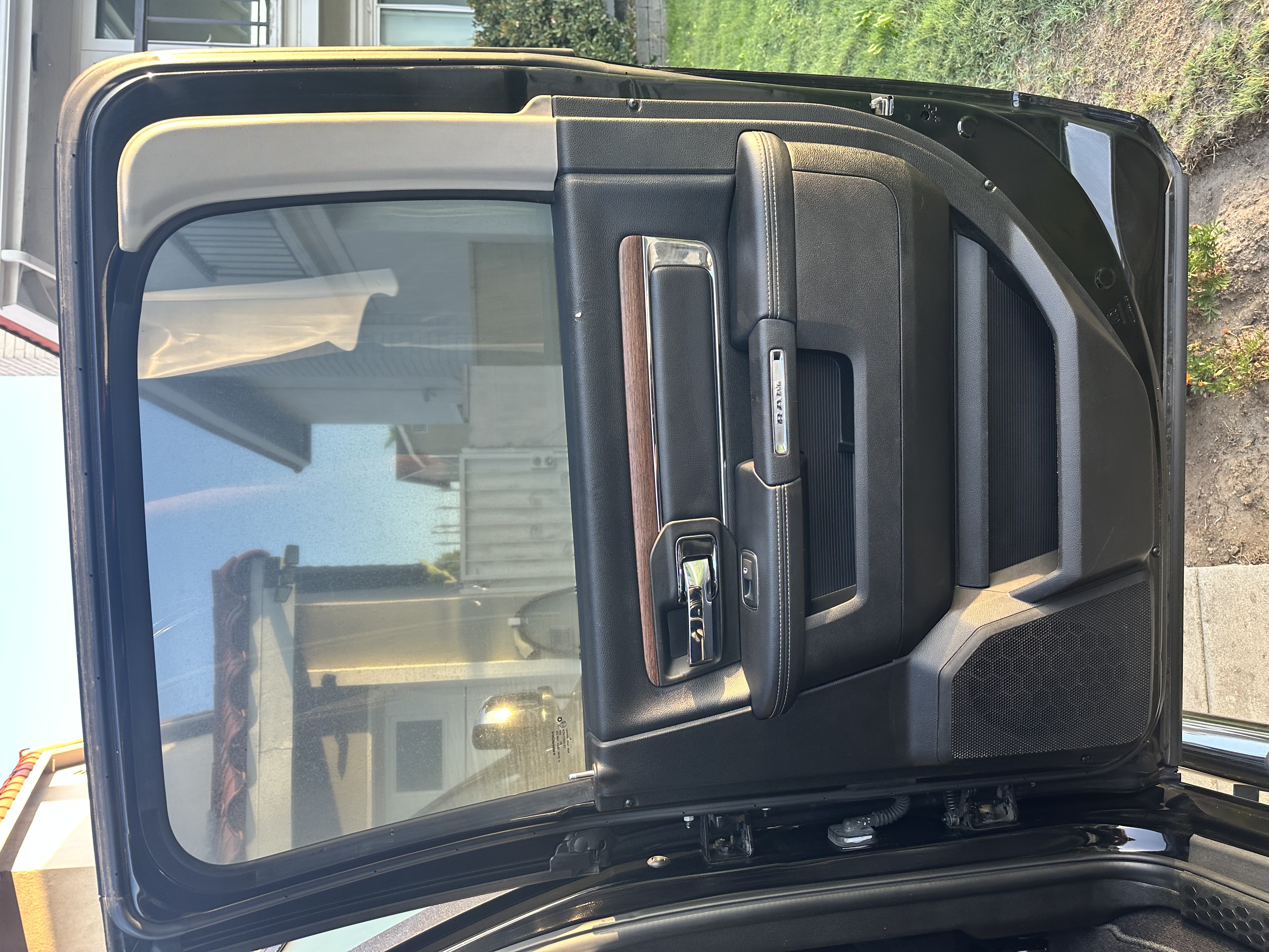 Used 2019 RAM 1500 Laramie RWD image 21