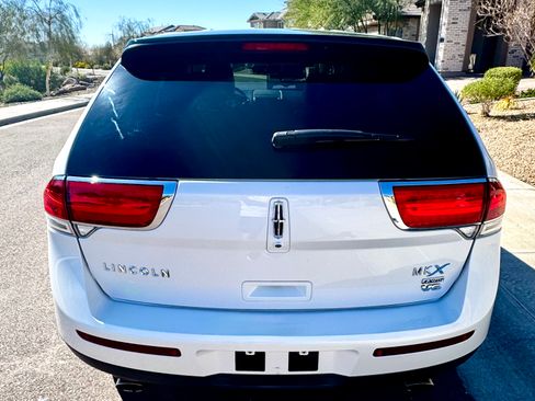 Used 2014 Lincoln MKX AWD w/ Equipment Group 101A image 6