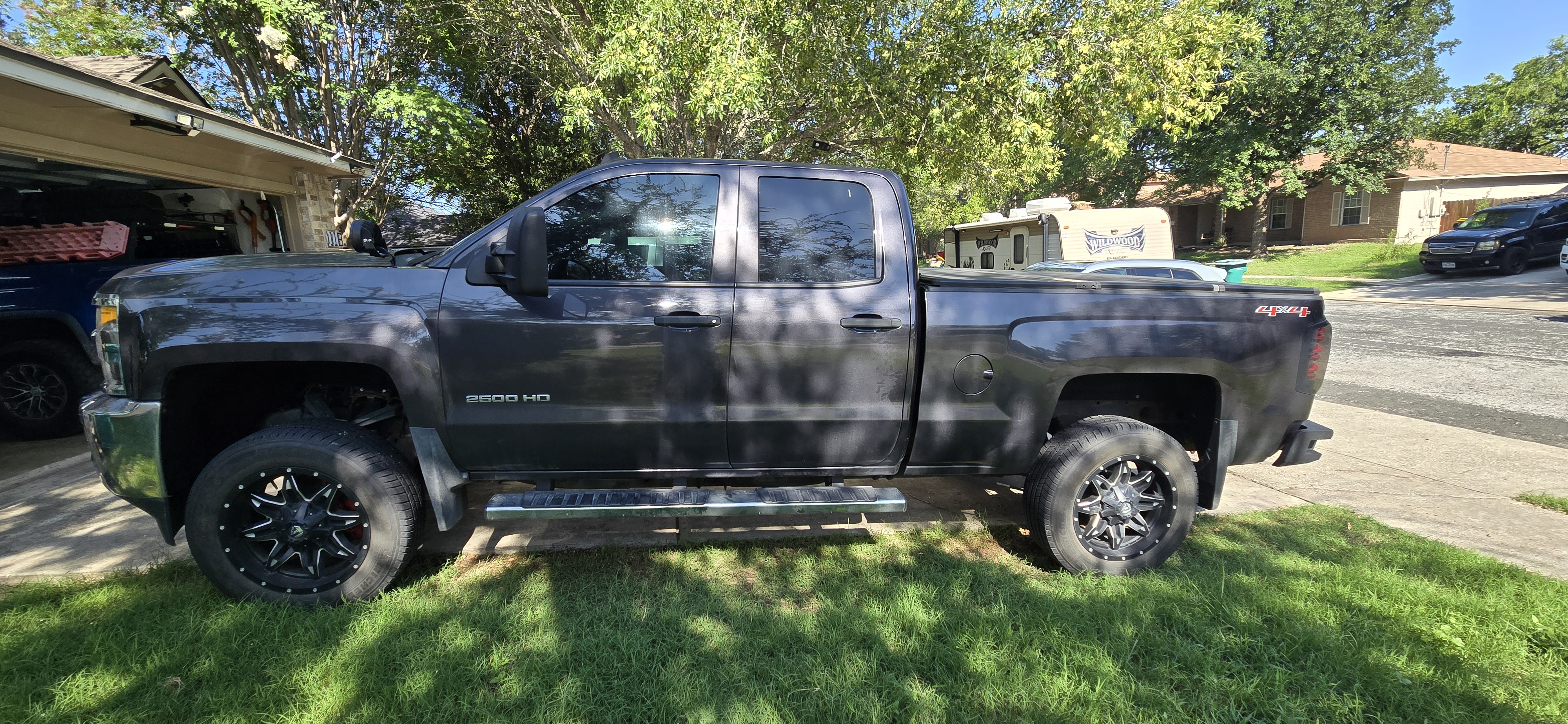 Used 2015 Chevrolet Silverado 2500 LT w/ LT Convenience Package AWD/4WD image 1