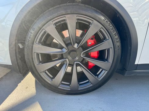 Used 2025 Tesla Model X Plaid image 14