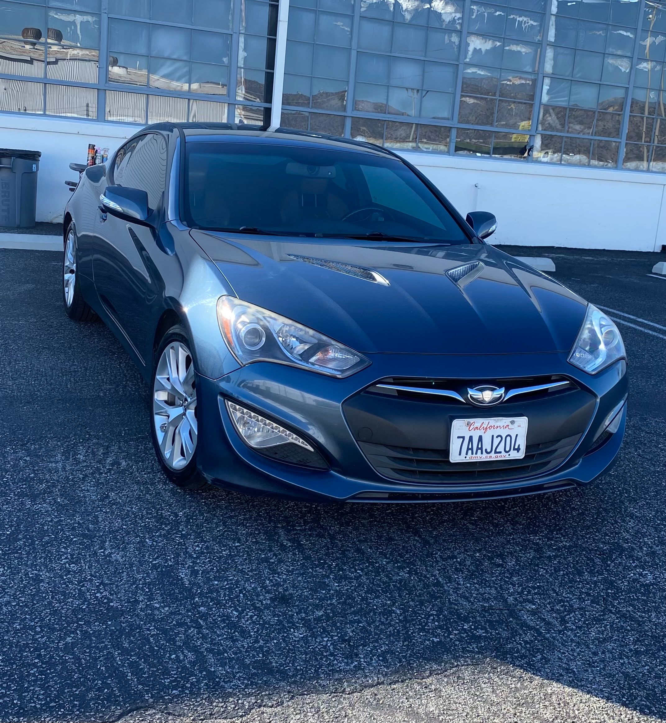 Used 2013 Hyundai Genesis 3.8 RWD image 11