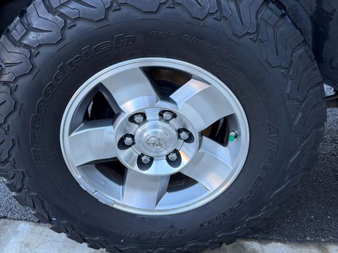 Used 2008 Toyota FJ Cruiser Sport Utility 2D image 18