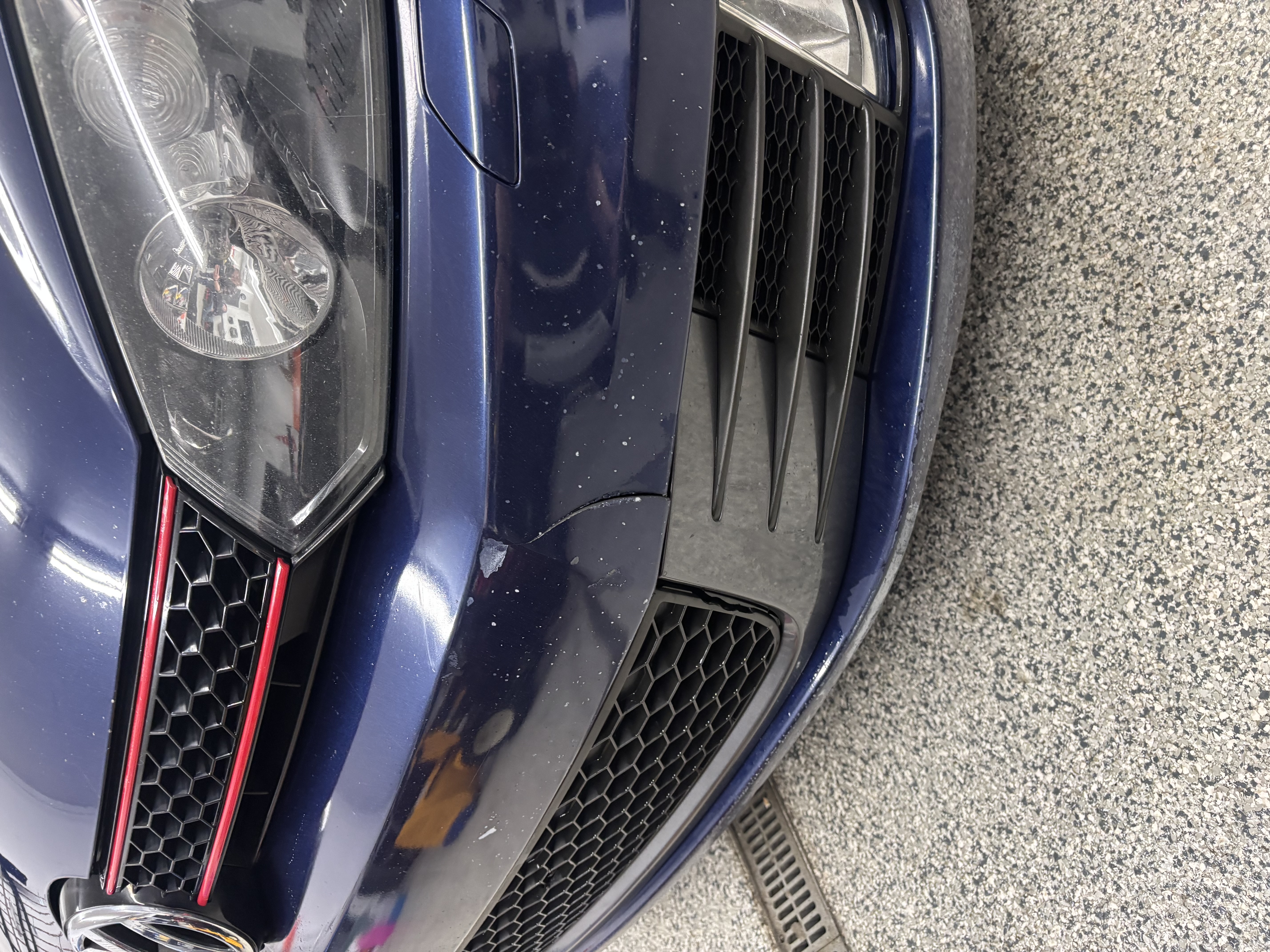 Used 2012 Volkswagen GTI 2-Door FWD image 6