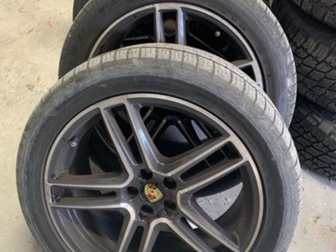 Used 2021 Porsche Macan S image 13