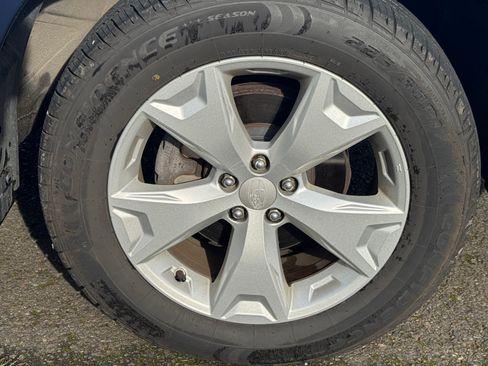 Used 2016 Subaru Forester 2.5i Premium w/ Popular Package #2 image 12