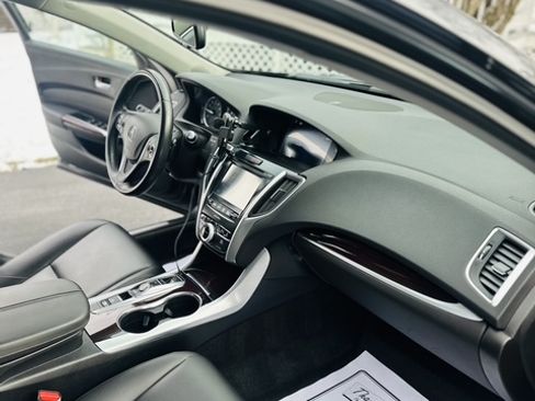 Used 2016 Acura TLX V6 image 12