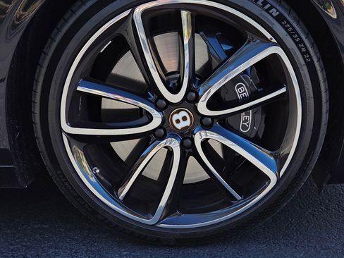 Used 2020 Bentley Continental GT image 19