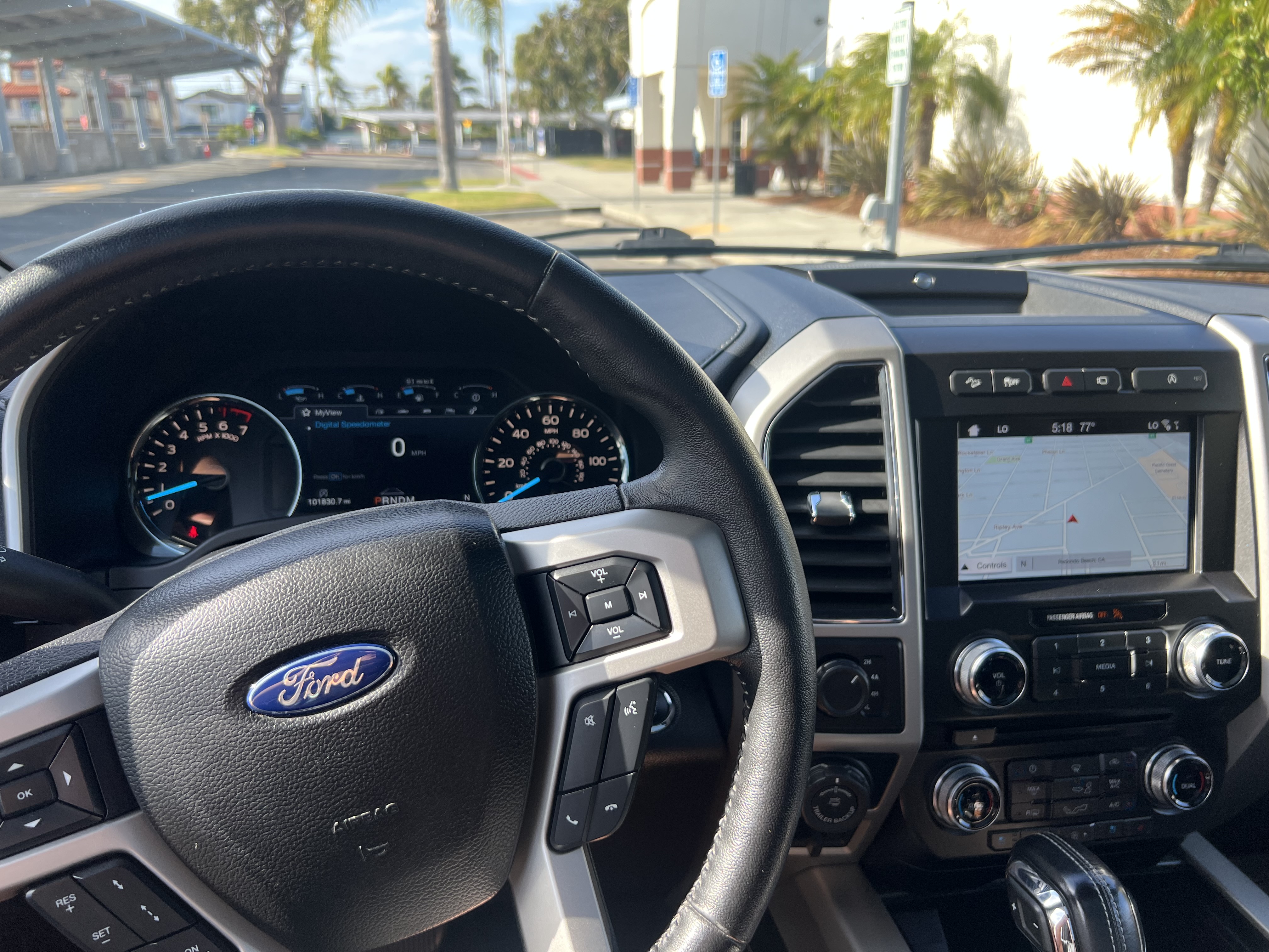 Used 2018 Ford F150 Lariat w/ Equipment Group 502A Luxury AWD/4WD image 26