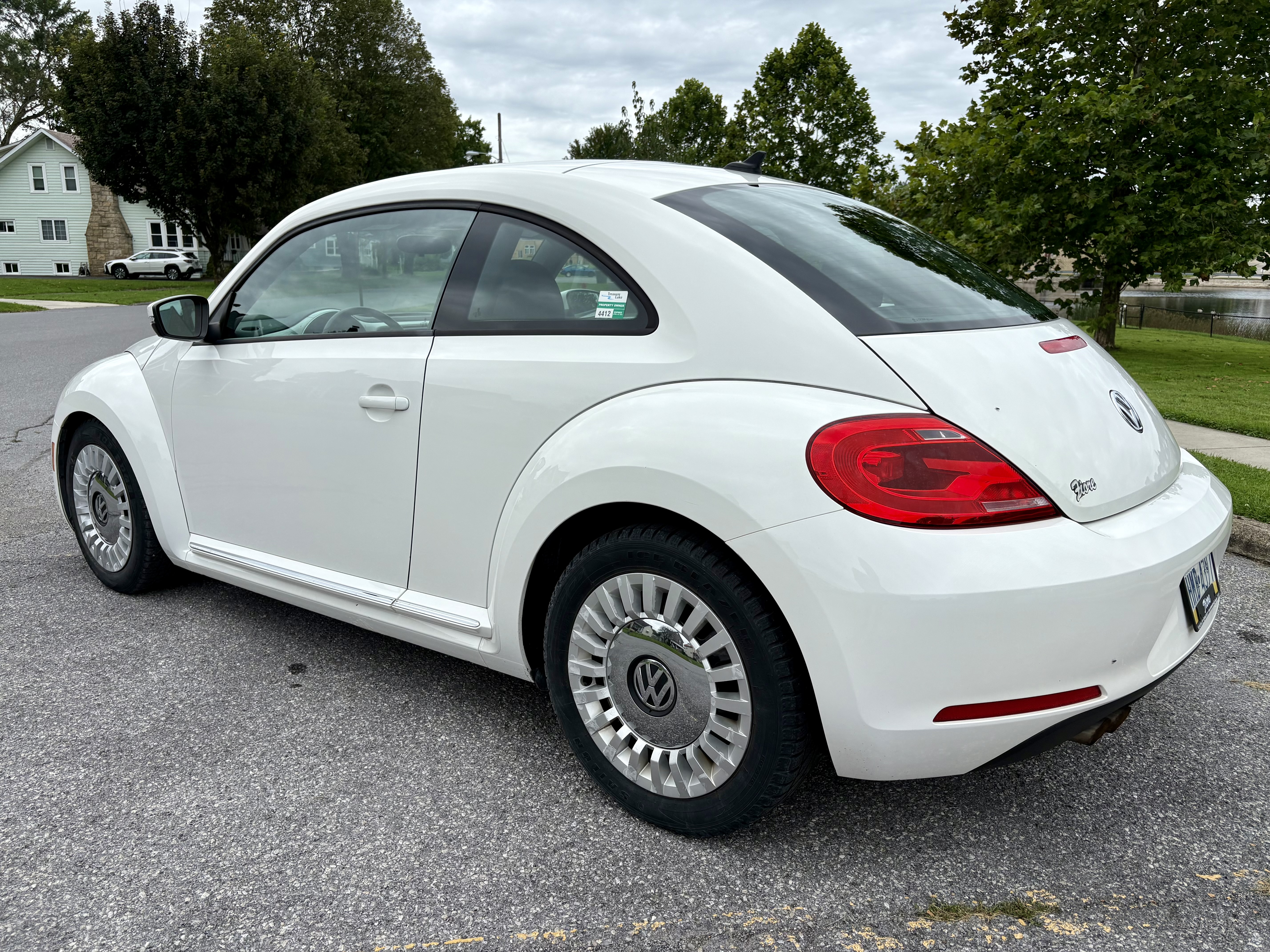 Used 2014 Volkswagen Beetle 2.5 FWD image 8