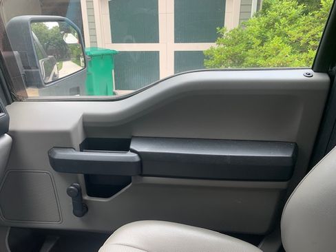 Used 2019 Ford F150 XL RWD image 11
