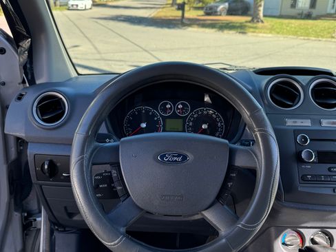 Used 2012 Ford Transit Connect XLT Premium image 11