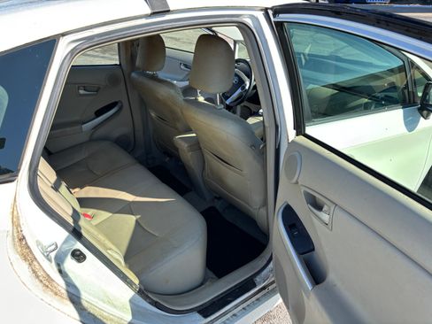 Used 2010 Toyota Prius Five image 10