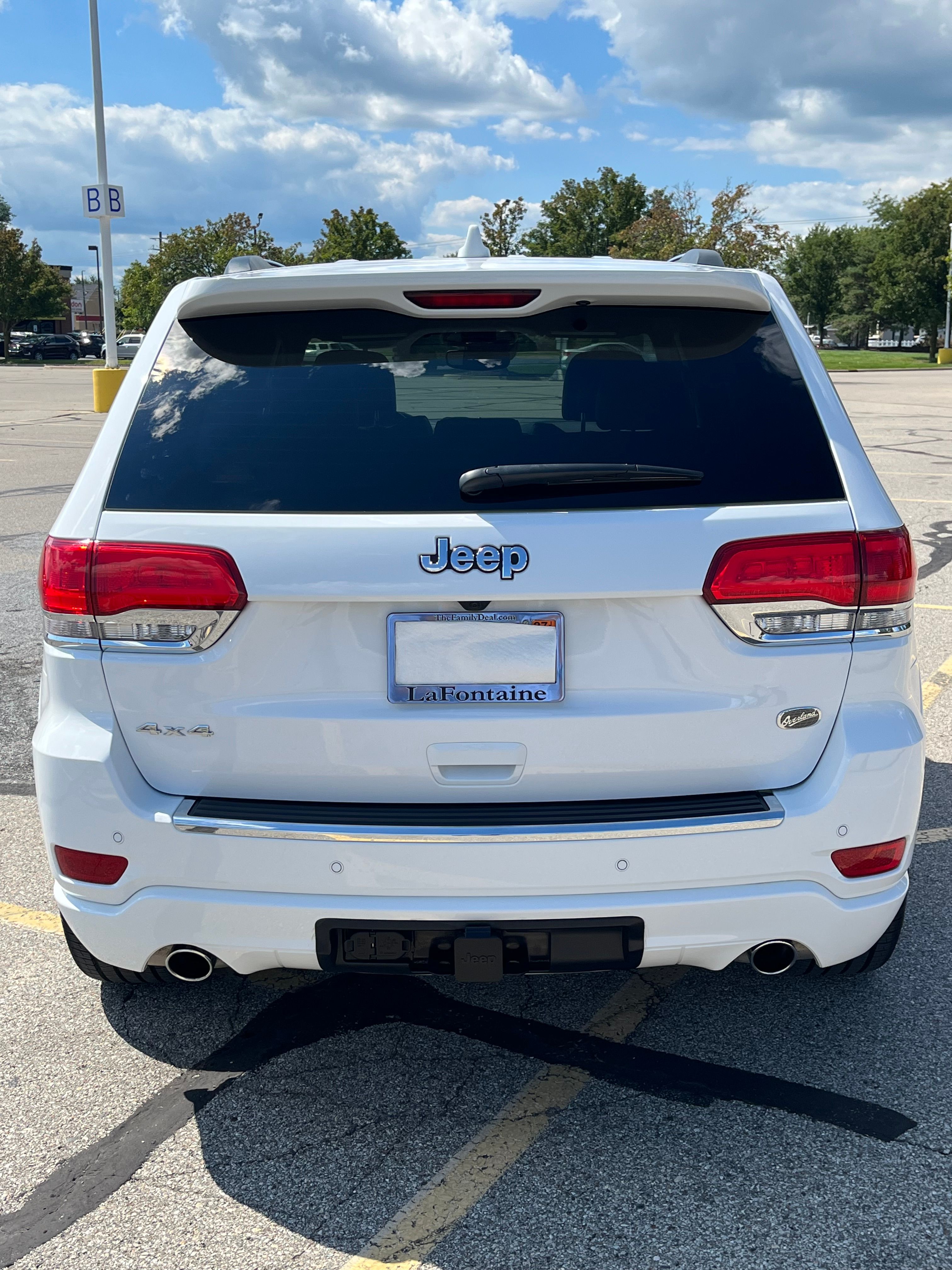 Used 2021 Jeep Grand Cherokee Overland AWD/4WD image 9
